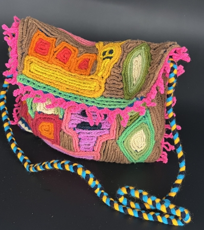 Bunte Ethno-Umhängetasche Ayacucho Bunte Ethno-Umhängetasche Ayacucho – Textilien